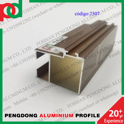 Cấu hình nhôm hoàn thiện bằng gỗ cường độ 0,15mm T5 cho dòng Bolivia L20 L25 L32 L5000